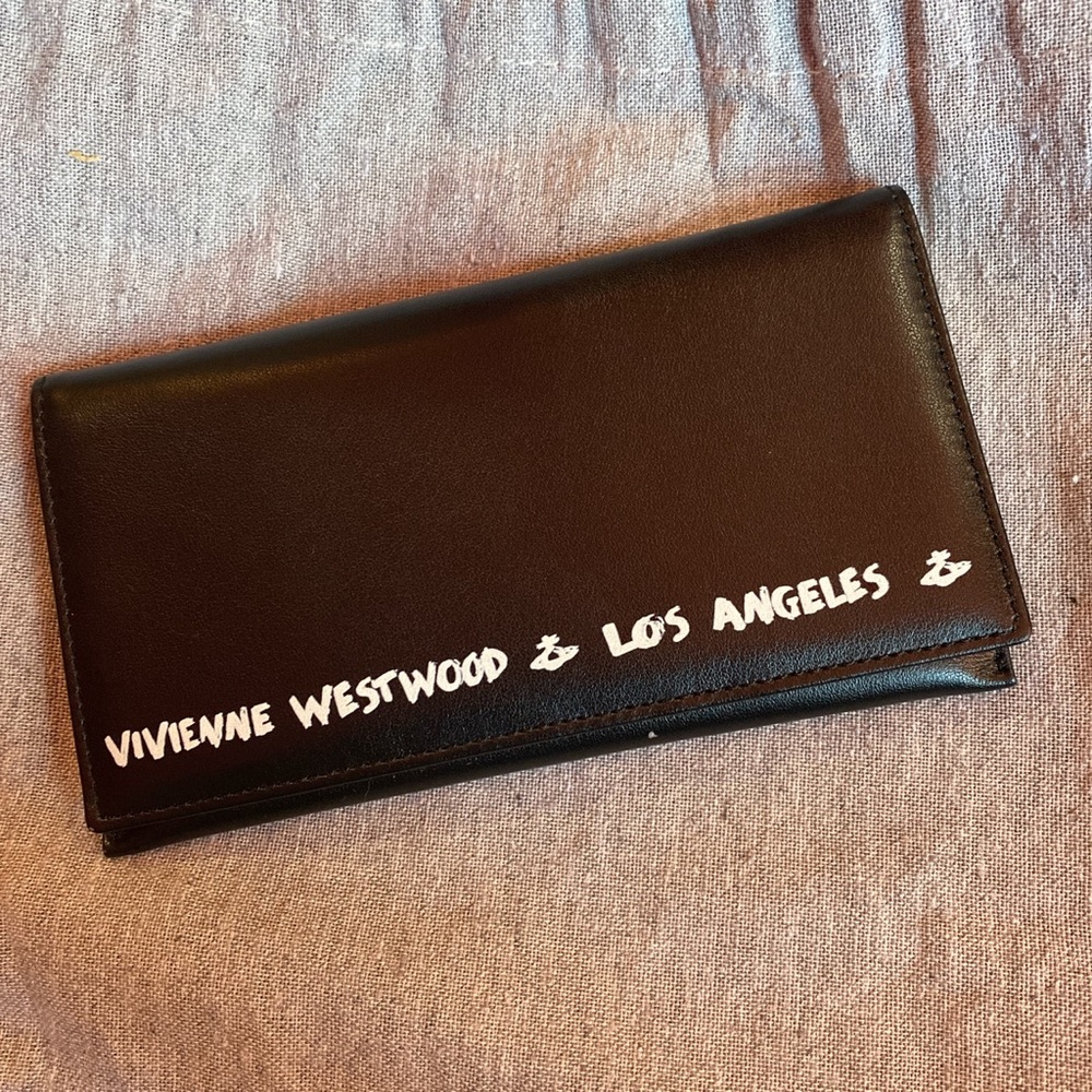 Vivienne Westwood LA Wallet BRAND NEW